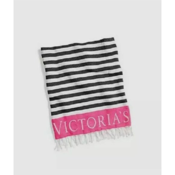Victoria's Secret Throw blanket/Beach Blanket/Swim Cover/ Wrap NEW - Picture 2 of 6
